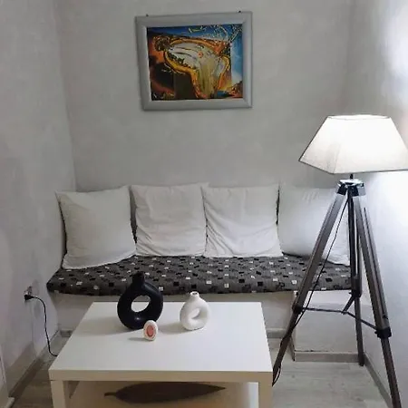 Casa Smeraldo * 切里亚莱
